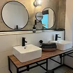Carotel -zum Bunten Hund- Complete Apartment