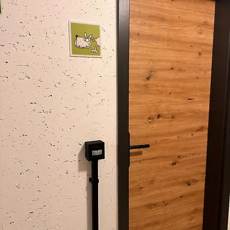 Carotel -zum Bunten Hund- Complete 아파트 Laussnitz