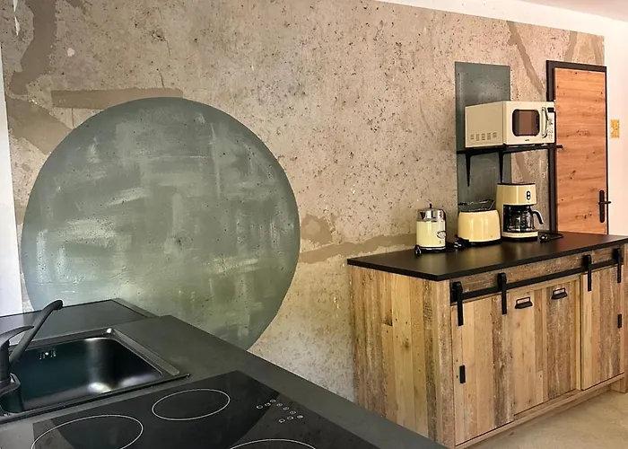 Carotel -zum Bunten Hund- Complete *